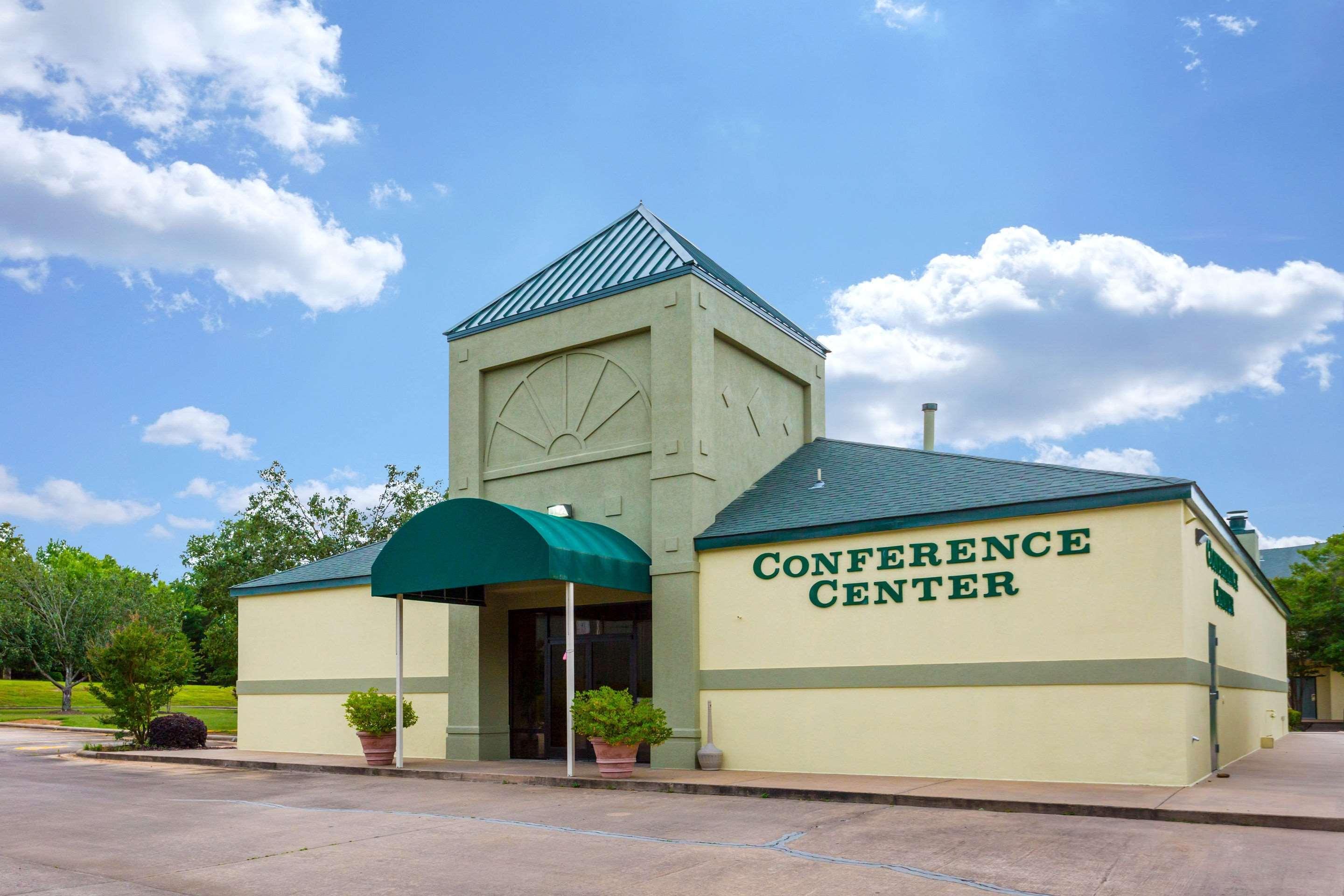 Quality Inn & Conference Center Heber Springs Bagian luar foto